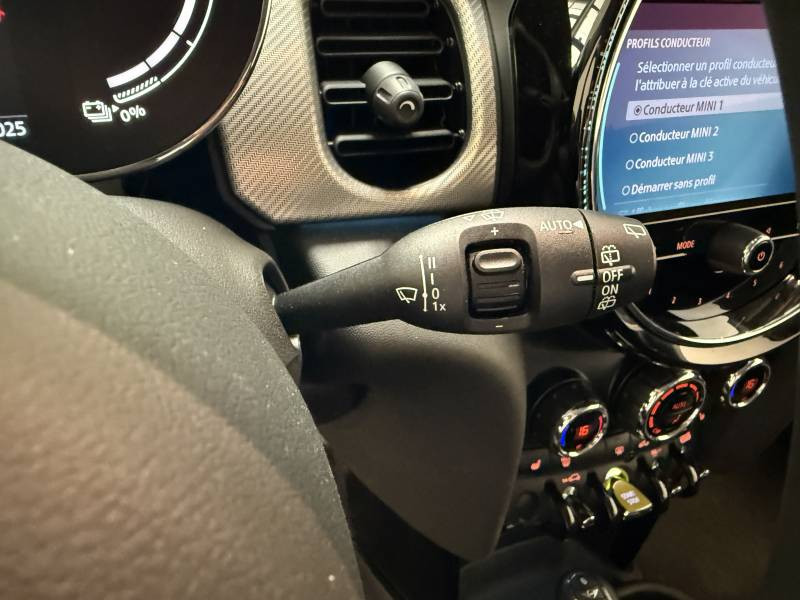 Mini Mini Hatch 3 Portes Cooper SE 184 ch Edition Premium  occasion  Brive-la-Gaillarde - photo n19