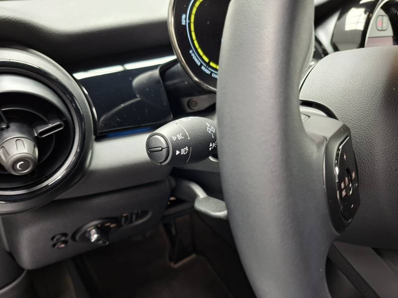 Mini Mini Hatch 3 Portes Cooper SE 184 ch Edition Premium  occasion  Lormont - photo n17