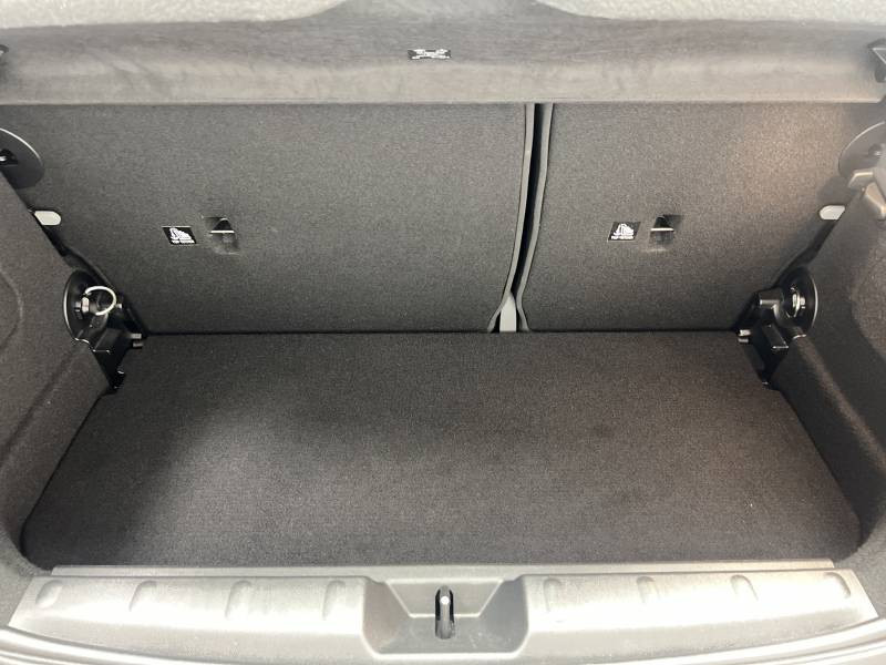 Mini Mini Hatch 3 Portes Cooper SE 184 ch Edition Premium  occasion � Lormont - photo n�17