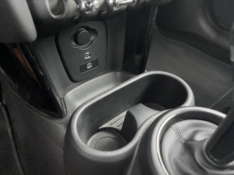 Mini Mini Hatch 3 Portes Cooper SE 184 ch Edition Premium  occasion � Auch - photo n�20