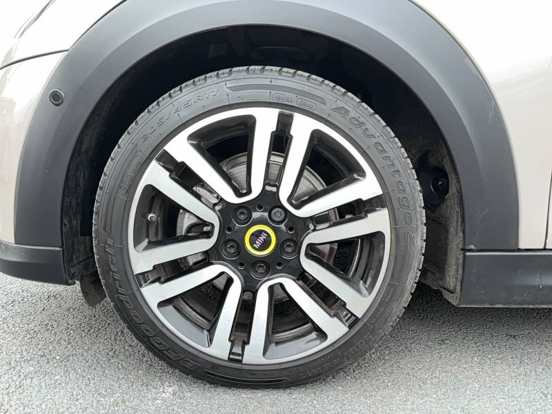 Mini Mini Hatch 3 Portes Cooper SE 184 ch Electric Collection 2021  occasion � Auch - photo n�13
