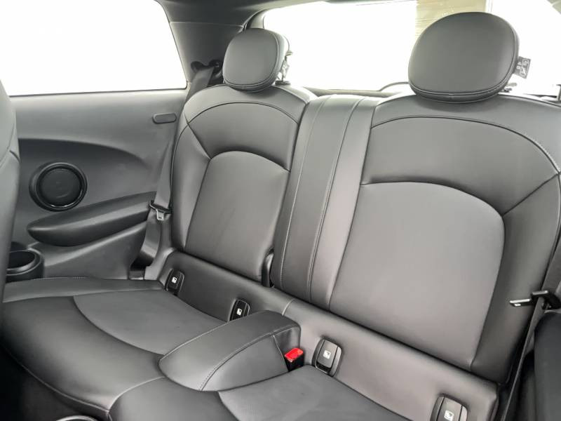 Mini Mini Hatch 3 Portes Cooper SE 184 ch Electric Collection 2021  occasion � Auch - photo n�17