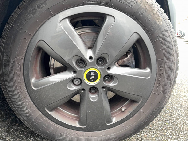 Mini Mini Hatch 3 Portes Cooper SE 184 ch Essential 3p  occasion � Muret - photo n�9