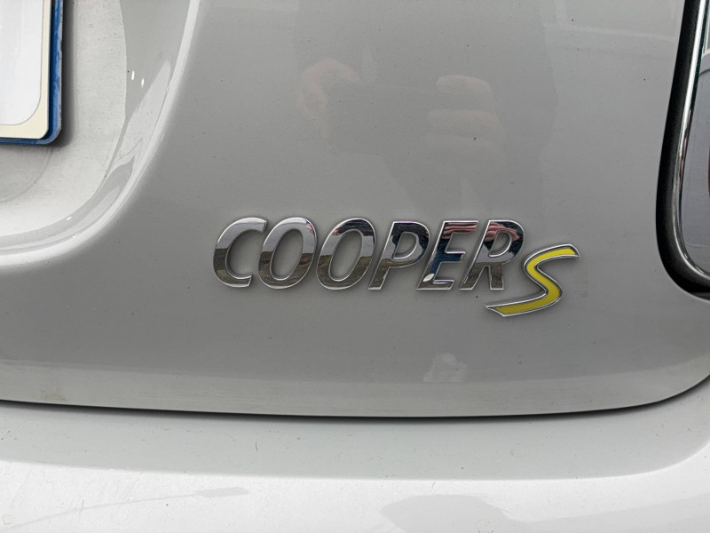 Mini Mini Hatch 3 Portes Cooper SE 184 ch Essential 3p  occasion � Muret - photo n�10