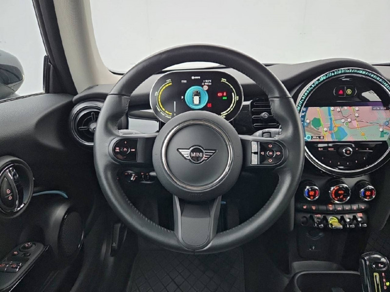Mini Mini Hatch 3 Portes Cooper SE 184 ch Essential 3p  occasion &agrave; Bo� - photo n&deg;6