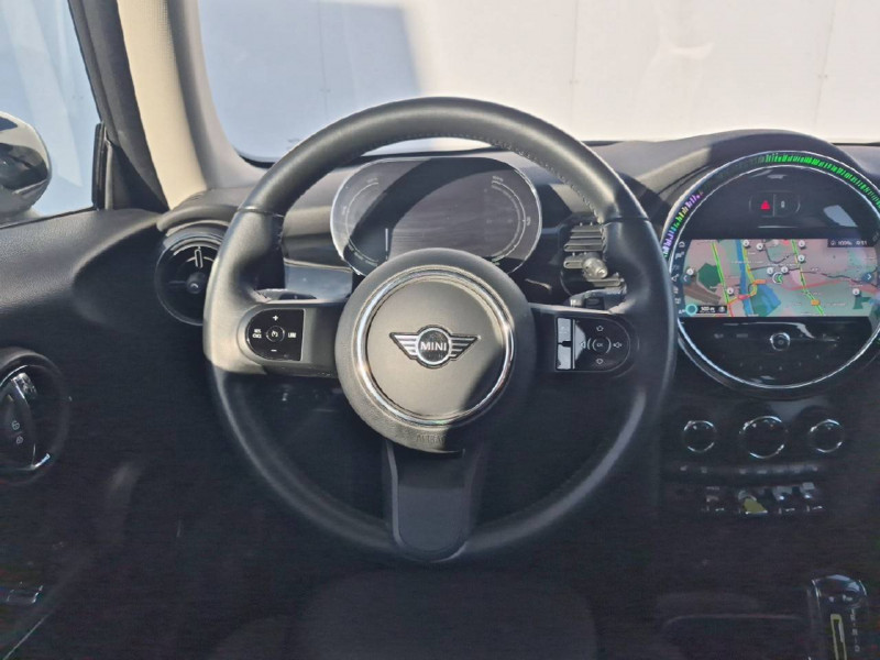 Mini Mini Hatch 3 Portes Cooper SE 184 ch Essential 3p  occasion � Bo� - photo n�6
