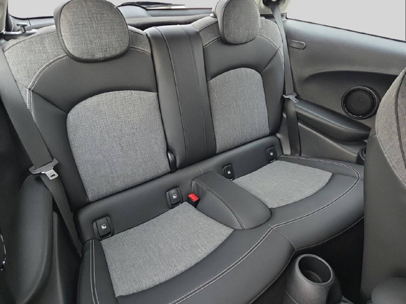 Mini Mini Hatch 3 Portes Cooper SE 184 ch Essential 3p  occasion � Bo� - photo n�13