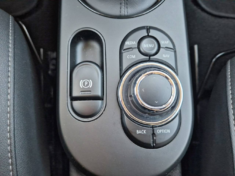 Mini Mini Hatch 3 Portes Cooper SE 184 ch Essential 3p  occasion � Bo� - photo n�15