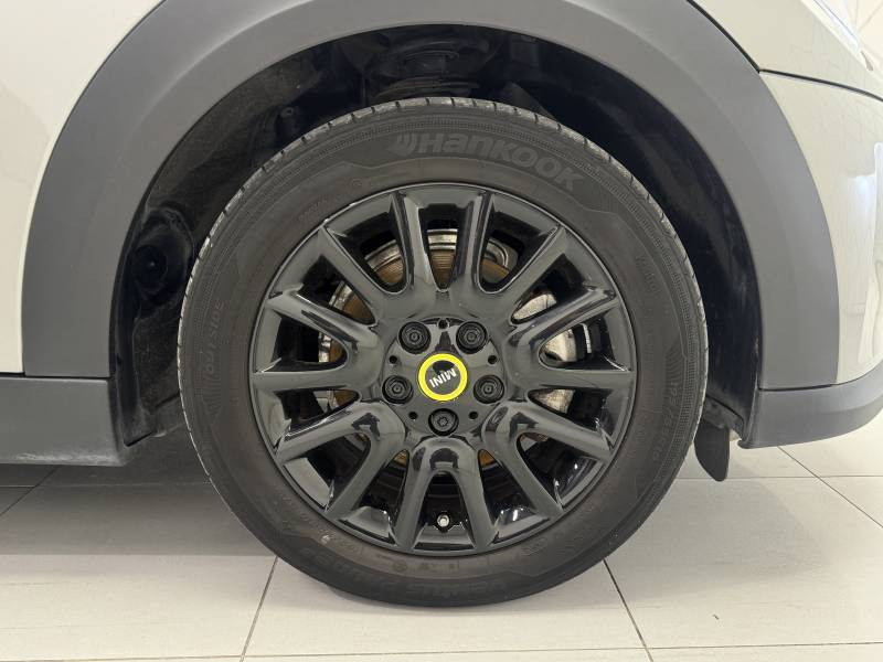 Mini Mini Hatch 3 Portes Cooper SE 184 ch Essential  occasion � Carcassonne - photo n�13