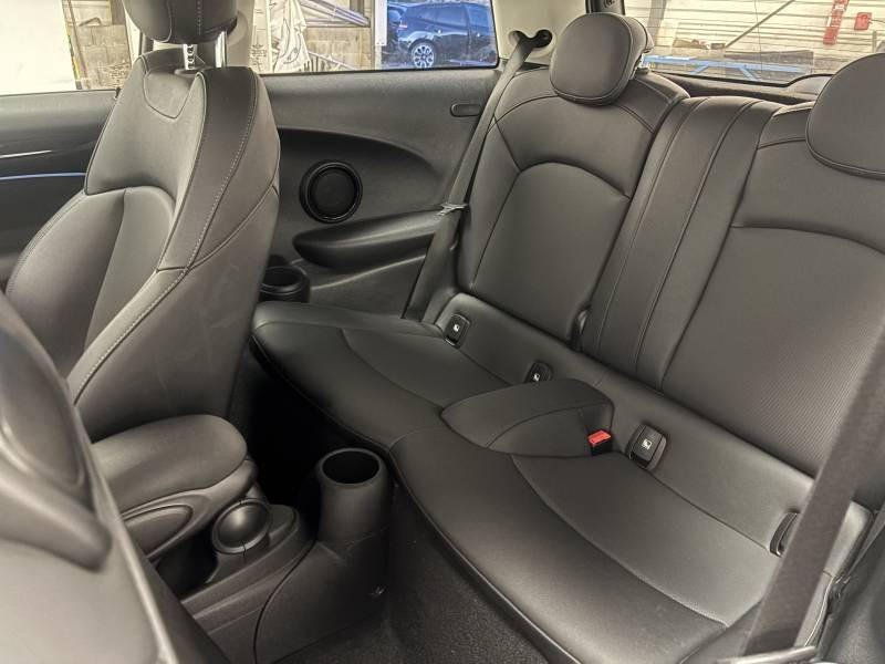 Mini Mini Hatch 3 Portes Cooper SE 184 ch Essential  occasion � B�ziers - photo n�6