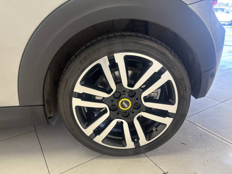 Mini Mini Hatch 3 Portes Cooper SE 184 ch Essential  occasion � B�ziers - photo n�9