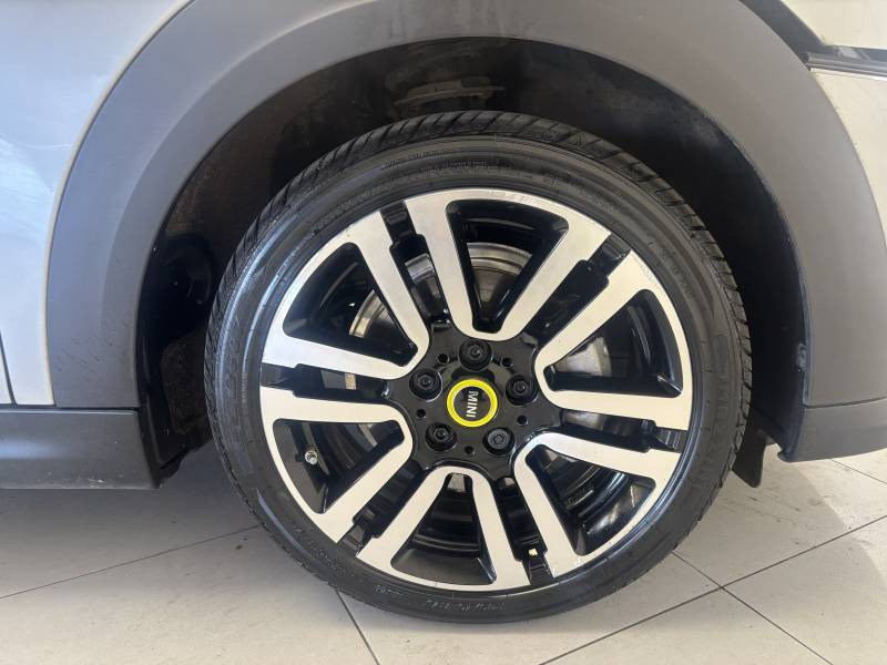 Mini Mini Hatch 3 Portes Cooper SE 184 ch Essential  occasion � B�ziers - photo n�13