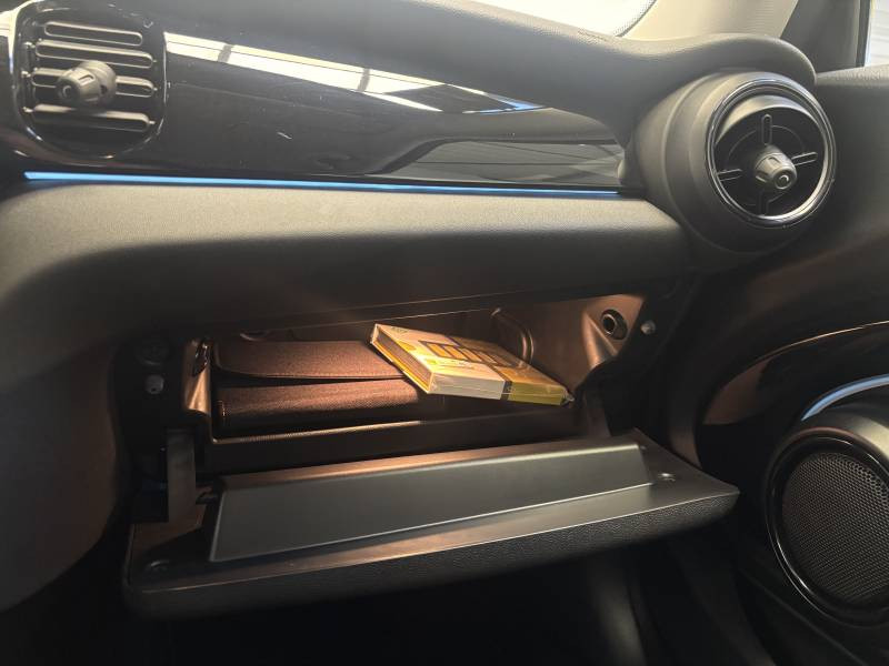 Mini Mini Hatch 3 Portes Cooper SE 184 ch Essential  occasion � B�ziers - photo n�15