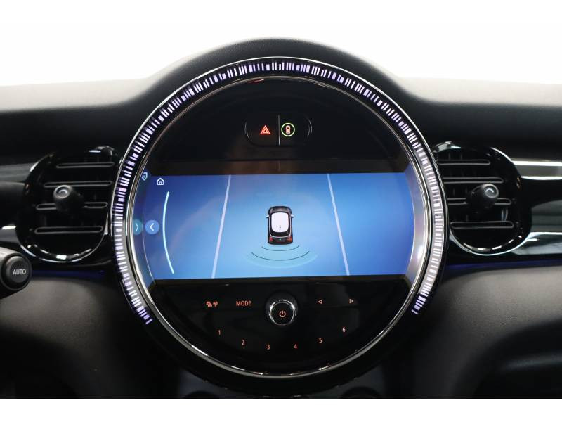 Mini Mini Hatch 3 Portes Cooper SE 184 ch Essential  occasion � Lescar - photo n�17
