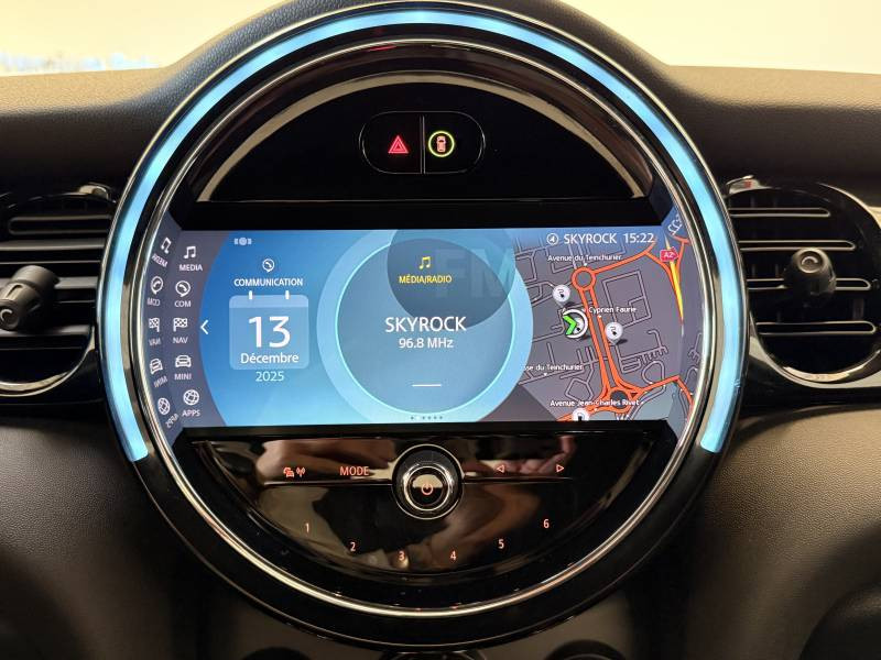 Mini Mini Hatch 3 Portes Cooper SE 184 ch Essential  occasion � Brive-la-Gaillarde - photo n�16