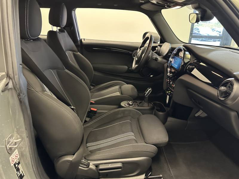 Mini Mini Hatch 3 Portes Cooper SE 184 ch Essential  occasion  Brive-la-Gaillarde - photo n8