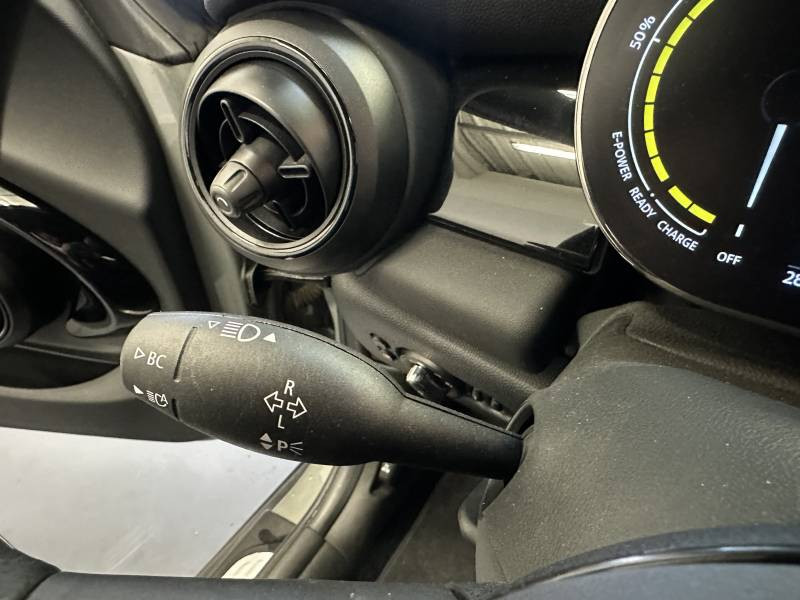 Mini Mini Hatch 3 Portes Cooper SE 184 ch Essential  occasion  Brive-la-Gaillarde - photo n12