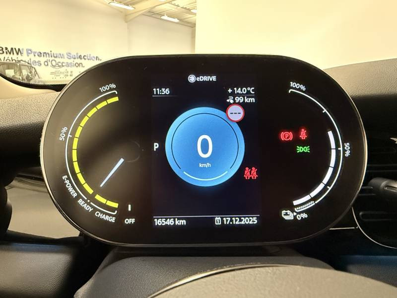 Mini Mini Hatch 3 Portes Cooper SE 184 ch Essential  occasion � Brive-la-Gaillarde - photo n�19