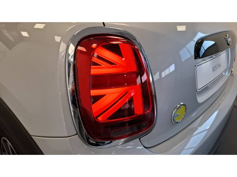 Mini Mini Hatch 3 Portes Cooper SE 184 ch Essential  occasion � Limoges - photo n�16