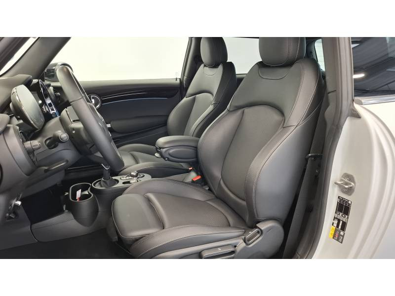 Mini Mini Hatch 3 Portes Cooper SE 184 ch Essential  occasion � Limoges - photo n�4