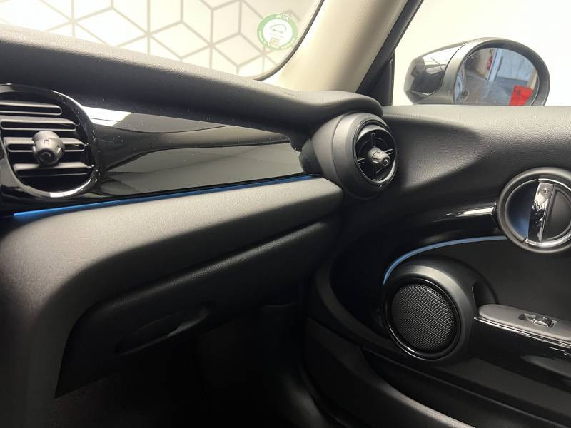 Mini Mini Hatch 3 Portes Cooper SE 184 ch Essential  occasion  Lormont - photo n4
