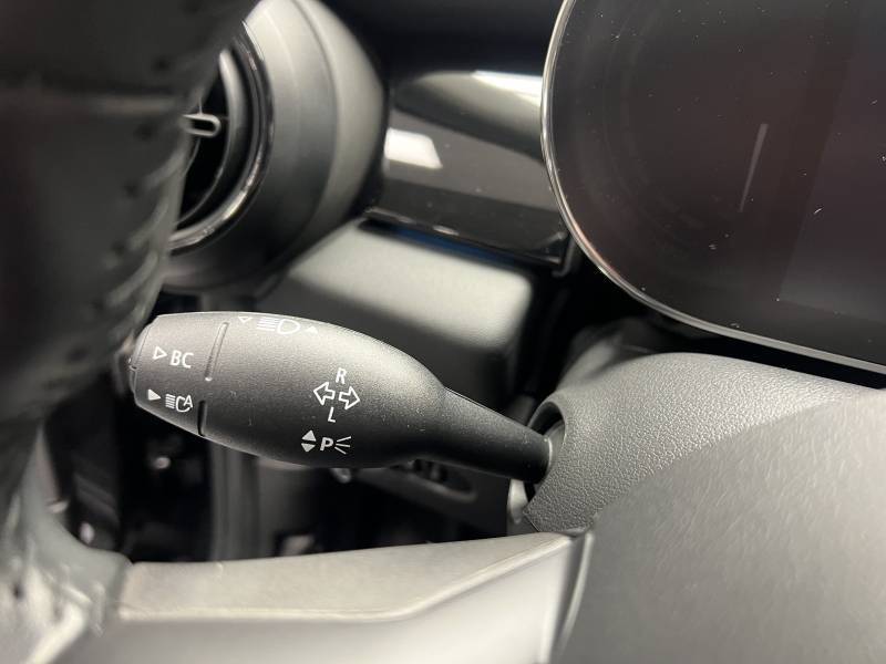 Mini Mini Hatch 3 Portes Cooper SE 184 ch Essential  occasion  Lormont - photo n12