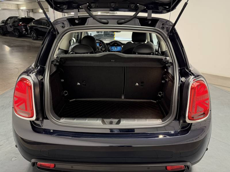 Mini Mini Hatch 3 Portes Cooper SE 184 ch Essential  occasion  Lormont - photo n12