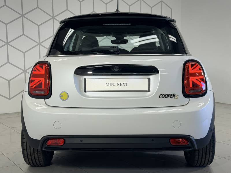 Mini Mini Hatch 3 Portes Cooper SE 184 ch Essential  occasion � Tarbes - photo n�3