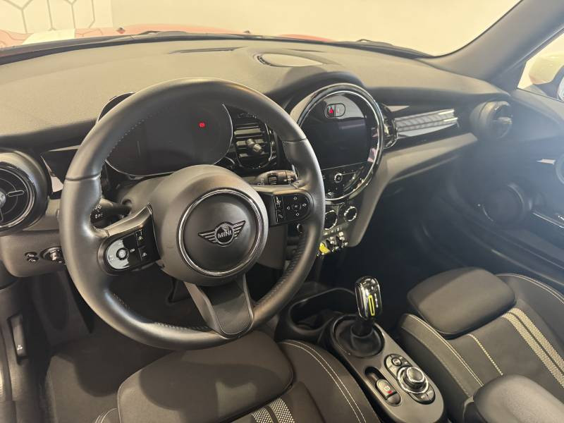 Mini Mini Hatch 3 Portes Cooper SE 184 ch Essential  occasion  Tarbes - photo n4