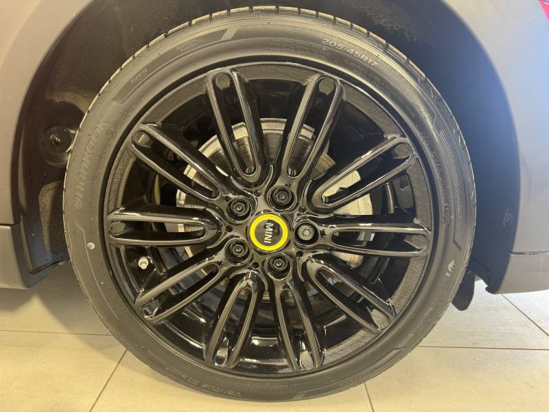 Mini Mini Hatch 3 Portes Cooper SE 184 ch Essential  occasion  Tarbes - photo n17
