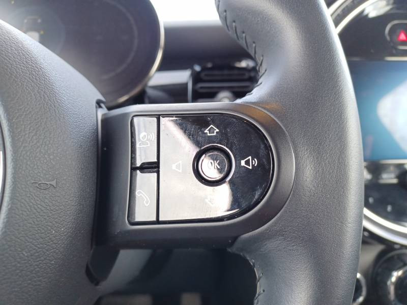 Mini Mini Hatch 3 Portes Cooper SE 184 ch Finition Classic  occasion  Lescar - photo n17