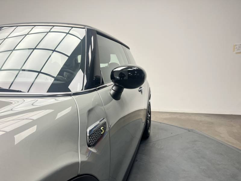 Mini Mini Hatch 3 Portes Cooper SE 184 ch Finition Classic  occasion � Lormont - photo n�10