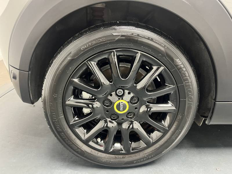 Mini Mini Hatch 3 Portes Cooper SE 184 ch Finition Classic  occasion � Lormont - photo n�14