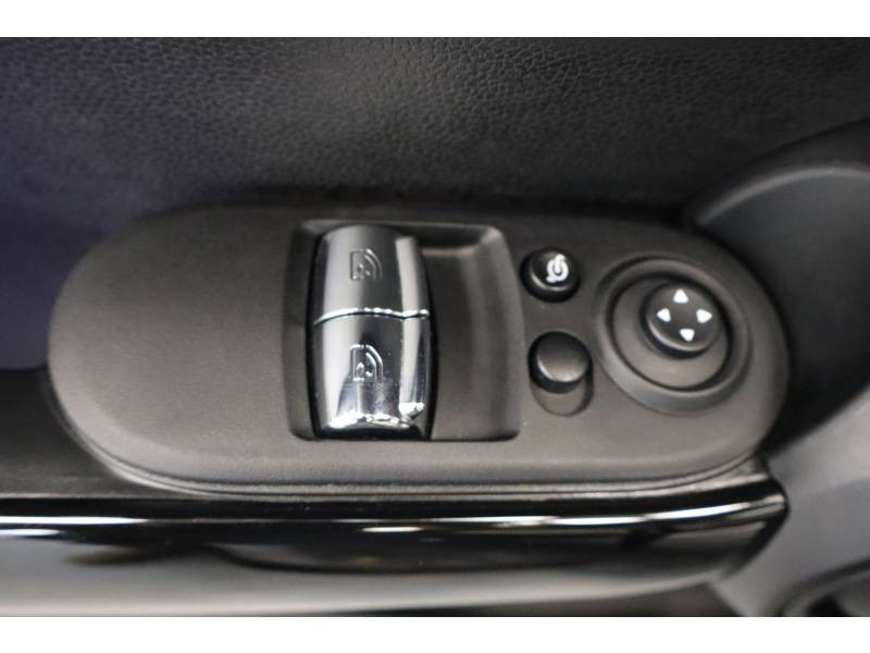 Mini Mini Hatch 3 Portes Cooper SE 184 ch Finition Yours  occasion  Lescar - photo n13