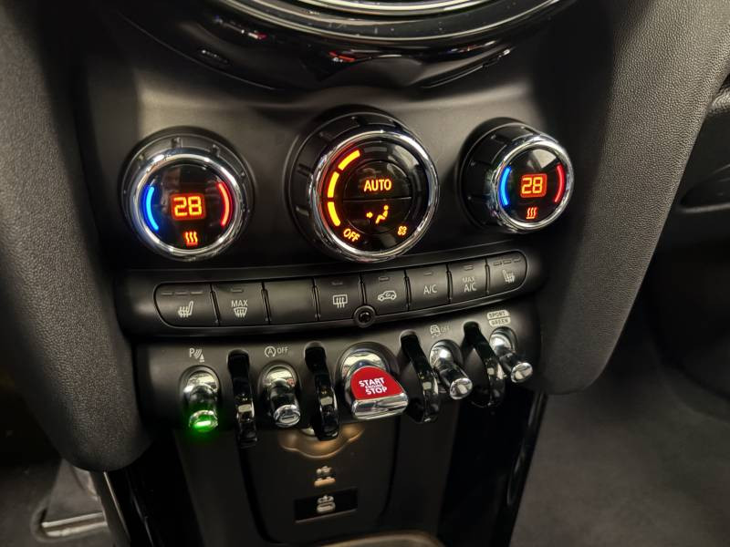 Mini Mini Hatch 3 Portes John Cooper Works 231 ch BVA8 Edition Anniver  occasion � Limoges - photo n�20