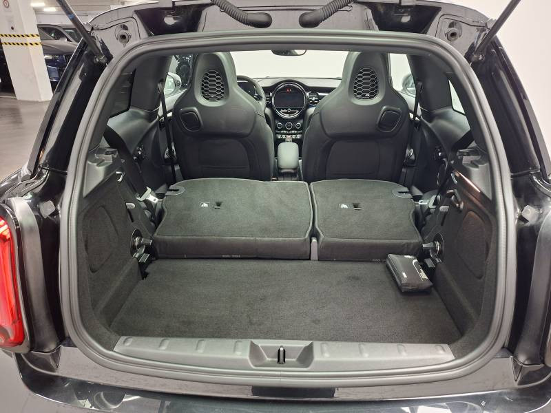 Mini Mini Hatch 3 Portes John Cooper Works 231 ch BVA8 Edition Premium  occasion � Lormont - photo n�17