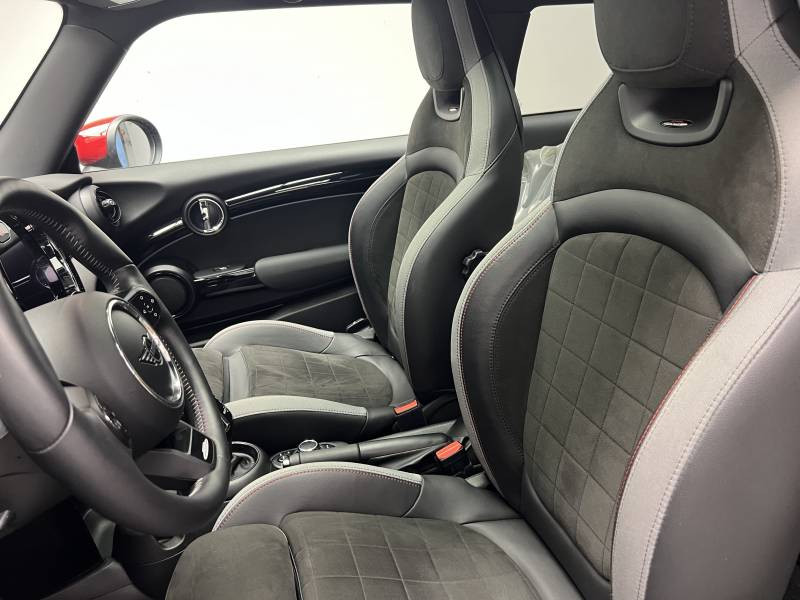 Mini Mini Hatch 3 Portes John Cooper Works 231 ch BVA8 Finition JCW Ul  occasion  Lormont - photo n13