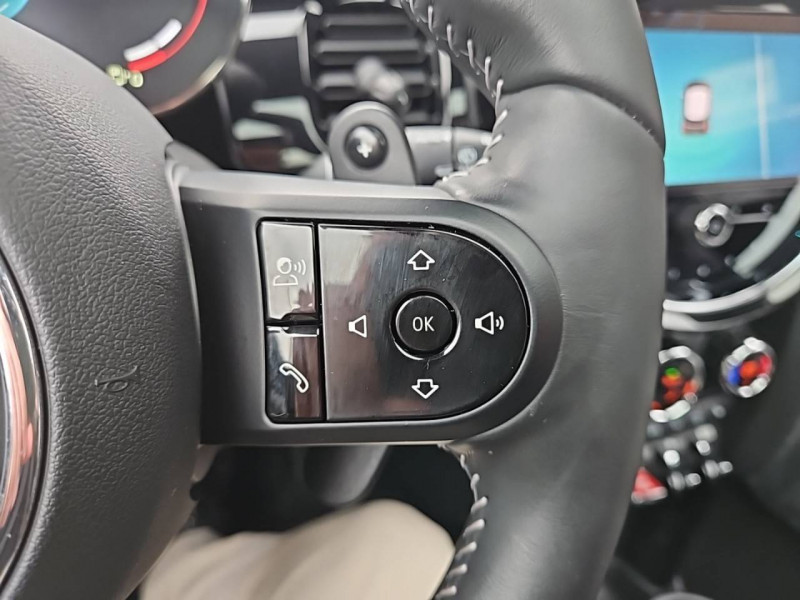 Mini Mini Hatch 3 Portes John Cooper Works 231 ch BVA8 Finition JCW Ul  occasion  Trelissac - photo n20