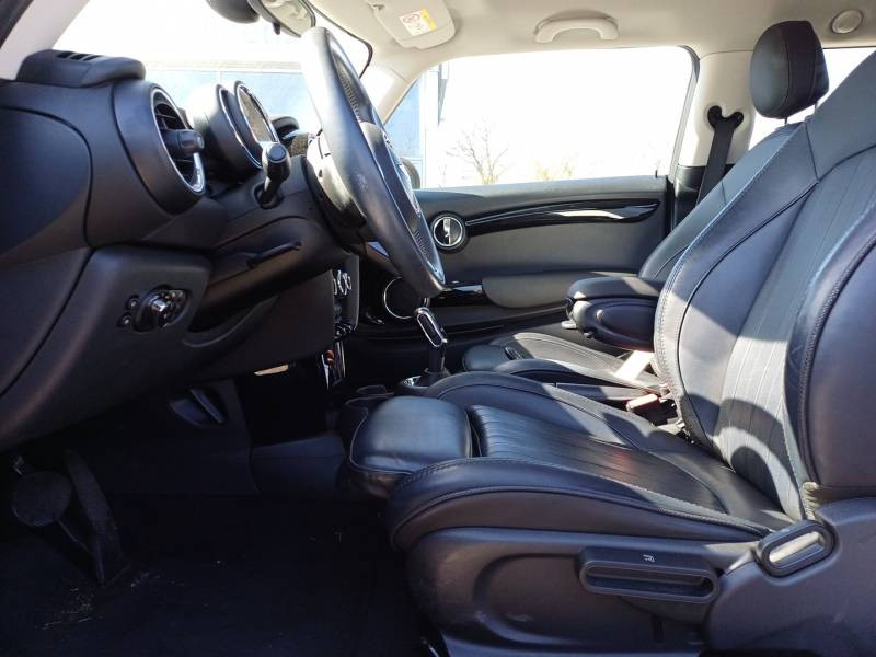 Mini Mini Hatch 3 Portes One 102 ch BVA7  occasion  Toulouse - photo n17