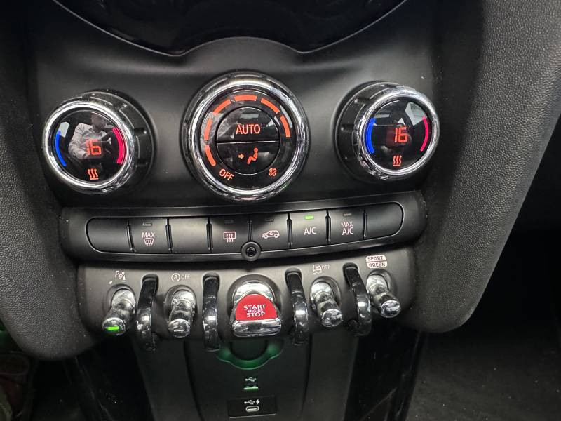 Mini Mini Hatch 3 Portes One 102 ch DKG7 Edition Camden  occasion  Bziers - photo n16