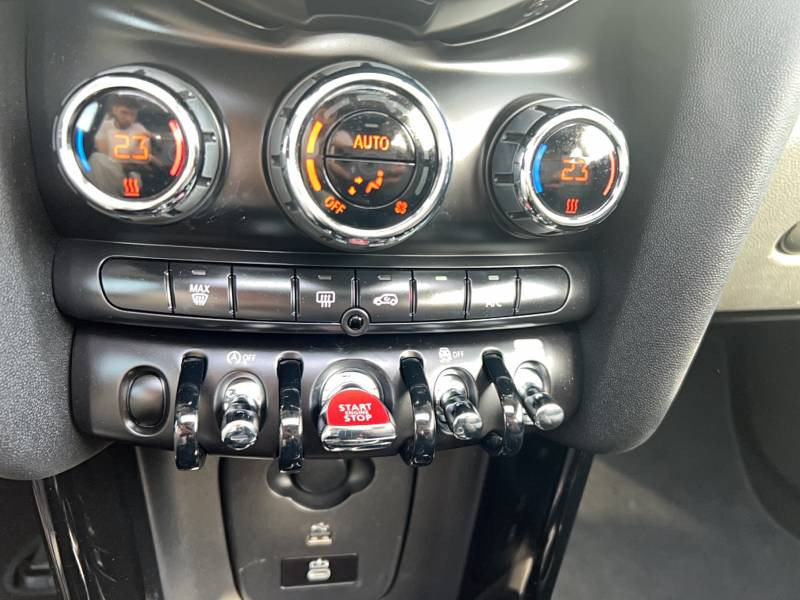Mini Mini Hatch 3 Portes One 102 ch DKG7 Edition Camden  occasion  Auch - photo n19