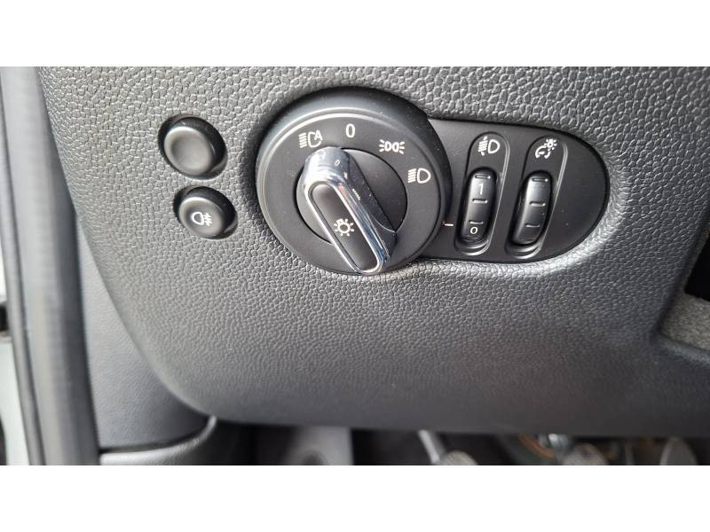 Mini Mini Hatch 3 Portes One 102 ch Edition Camden  occasion  Auch - photo n10