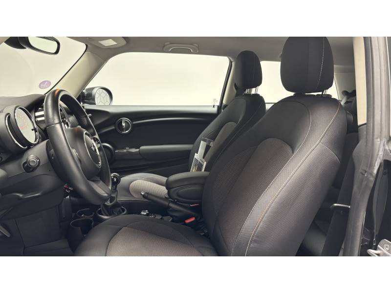 Mini Mini Hatch 3 Portes One 102 ch Finition Business Design  occasion  Lormont - photo n10
