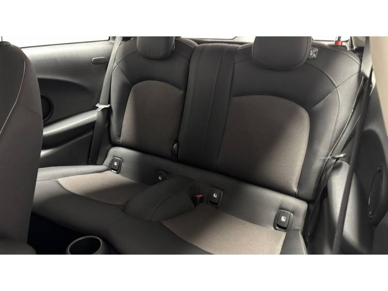 Mini Mini Hatch 3 Portes One 102 ch Finition Business Design  occasion  Lormont - photo n9