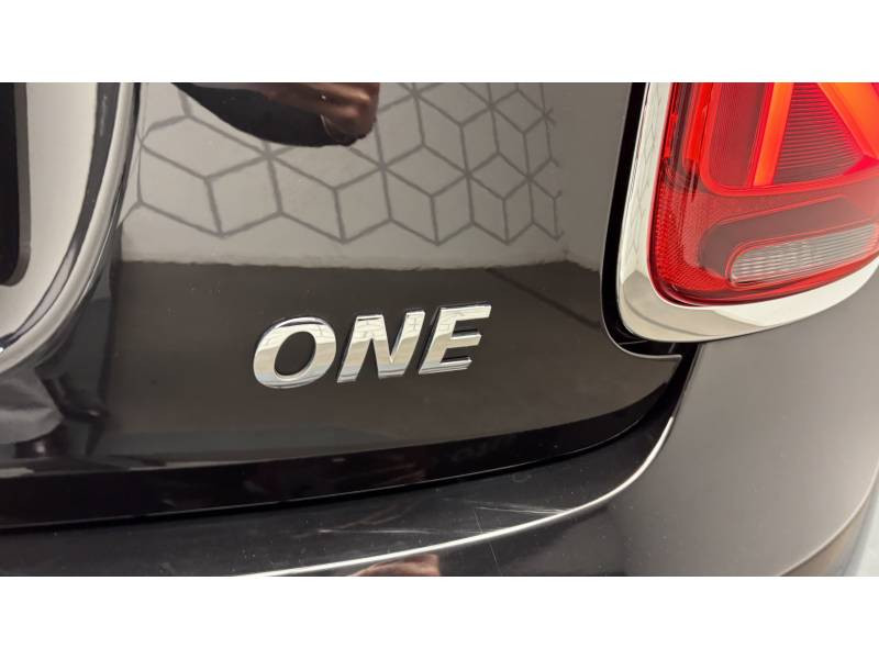 Mini Mini Hatch 3 Portes One 102 ch Finition Business Design  occasion  Lormont - photo n16