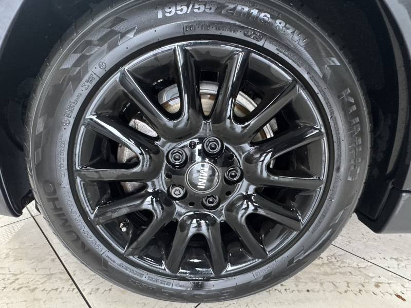 Mini Mini Hatch 3 Portes One 102 ch Finition Salt  occasion � Biscarrosse - photo n�10