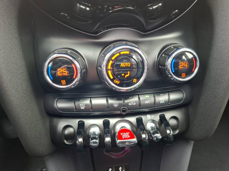 Mini Mini Hatch 5 Portes Cooper 136 ch BVA7 Edition Heddon Street  occasion � Auch - photo n�17