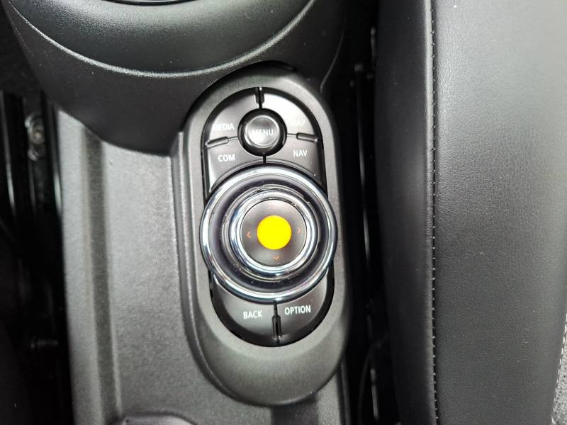 Mini Mini Hatch 5 Portes Cooper 136 ch BVA7 Edition Heddon Street  occasion � Auch - photo n�19