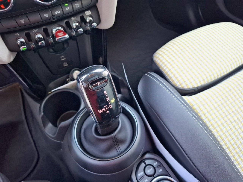 Mini Mini Hatch 5 Portes Cooper 136 ch DKG7 Edition Camden 5p  occasion  Trelissac - photo n12