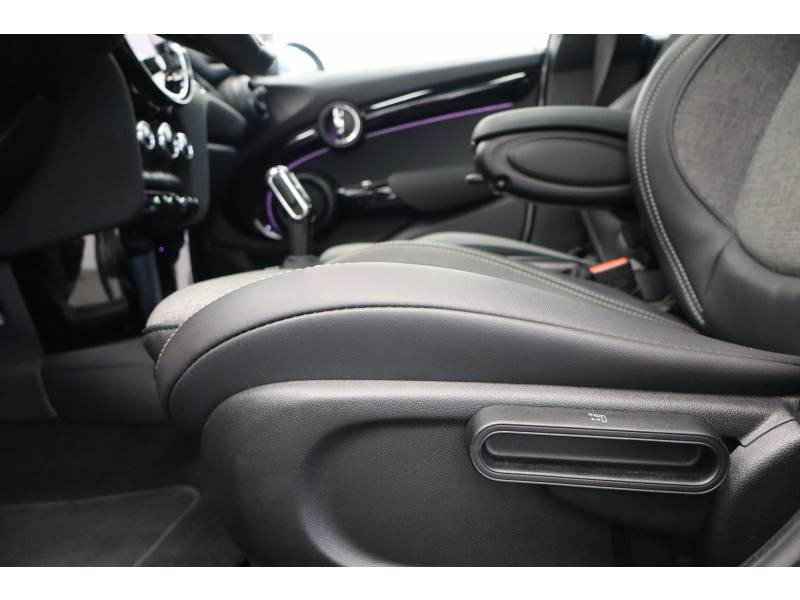 Mini Mini Hatch 5 Portes Cooper 136 ch DKG7 Edition Camden  occasion  Lescar - photo n18